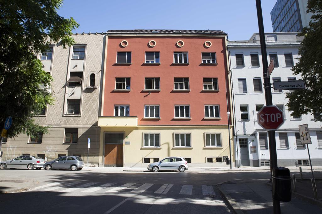 Apartma Tomas's *